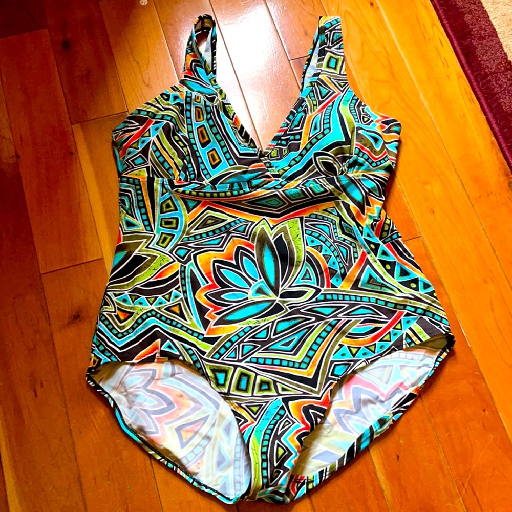EUC Rays Sun Swimsuit
